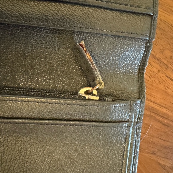 Chanel Vintage Camellia Black Long Wallet - Picture 10 of 16